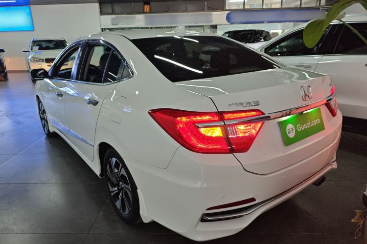 Used Honda Crider 2016 1.8L CVT Luxury Edition Exterior 2