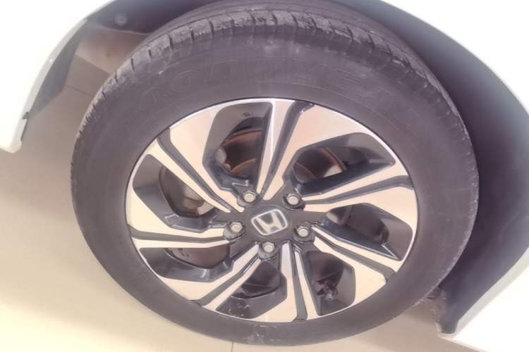 Used Honda Crider 2016 1.8L CVT Luxury Edition Exterior 3