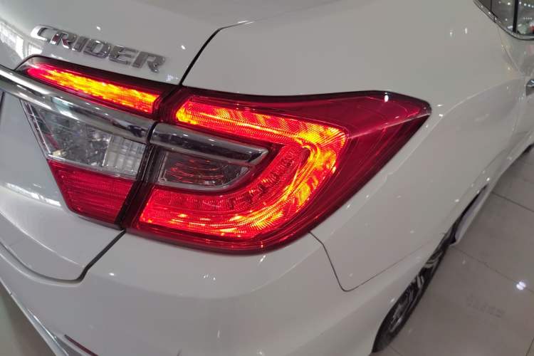 Used Honda Crider 2016 1.8L CVT Comfort Version Exterior 3