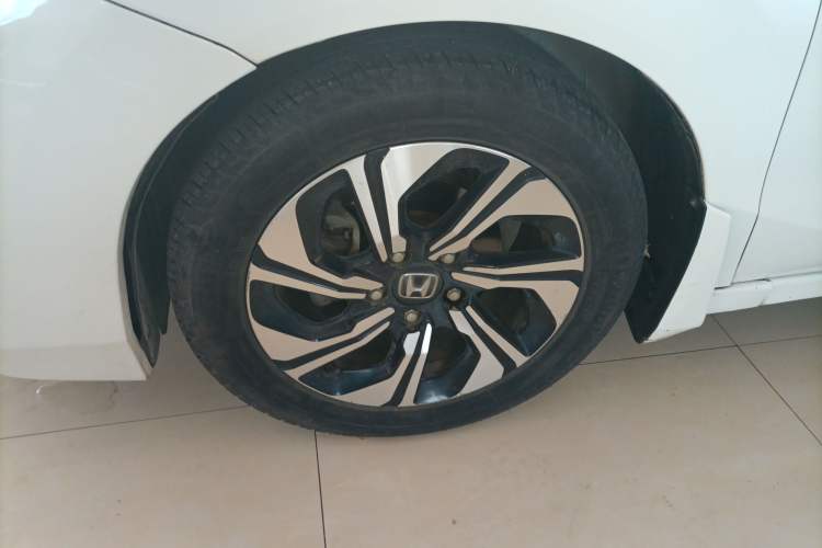 Used Honda Crider 2016 1.8L CVT Luxury Edition Exterior 4