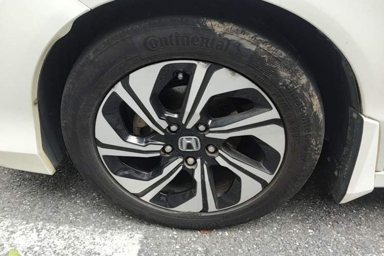 Used Honda Crider 2016 1.8L CVT Comfort Version Exterior 4