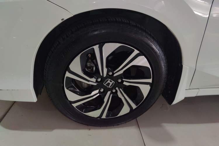 Used Honda Crider 2016 1.8L CVT Comfort Version Exterior 4