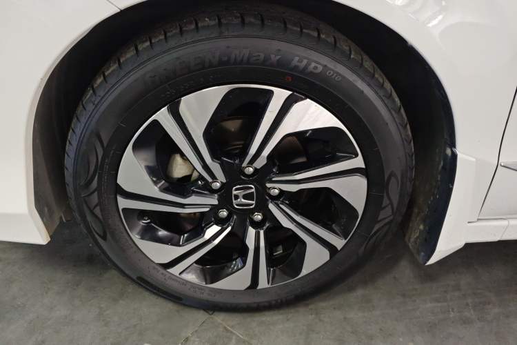 Used Honda Crider 2016 1.8L CVT Luxury Edition Exterior 4