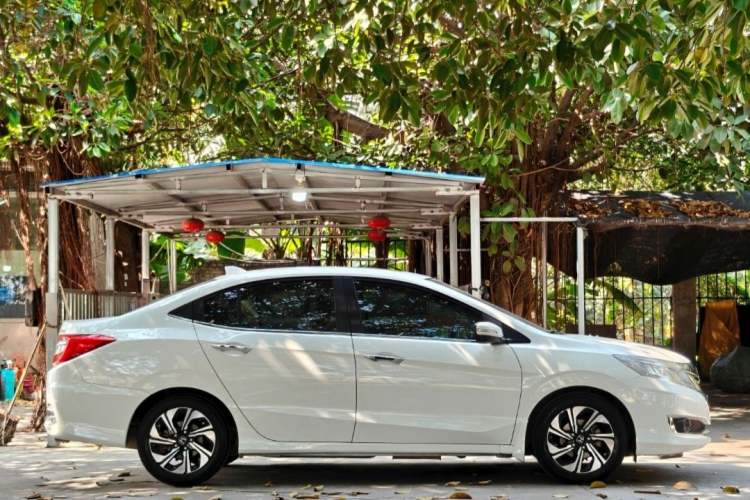Used Honda Crider 2016 1.8L CVT Luxury Edition Exterior 4