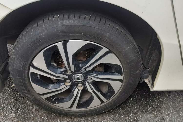 Used Honda Crider 2016 1.8L CVT Comfort Version Exterior 5