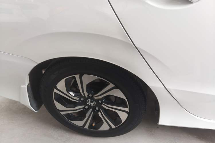 Used Honda Crider 2016 1.8L CVT Comfort Version Exterior 5