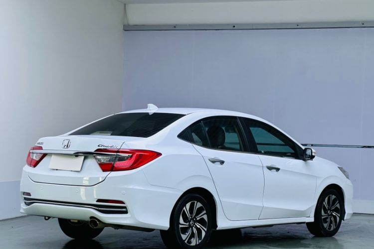 Used Honda Crider 2016 1.8L CVT Comfort Version Exterior 5