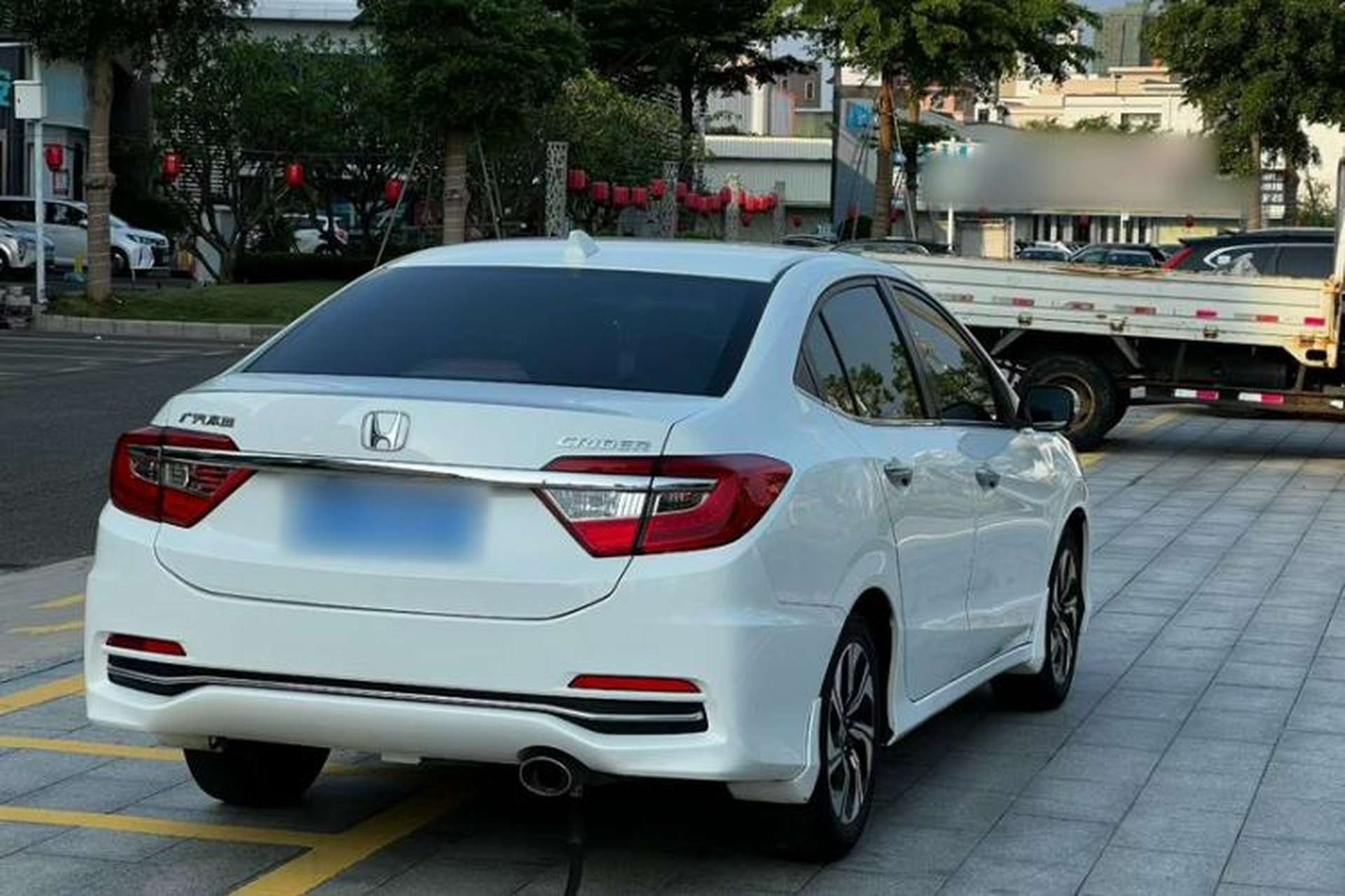 Used Honda Crider 2016 1.8L CVT Comfort Version Exterior 5