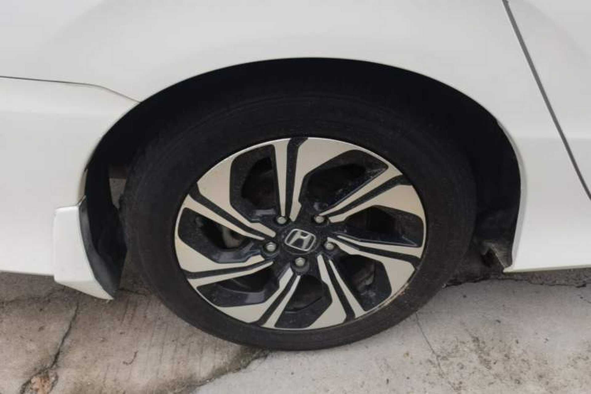 Used Honda Crider 2016 1.8L CVT Luxury Edition Exterior 5
