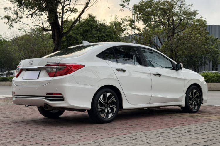 Used Honda Crider 2016 1.8L CVT Luxury Edition Exterior 6