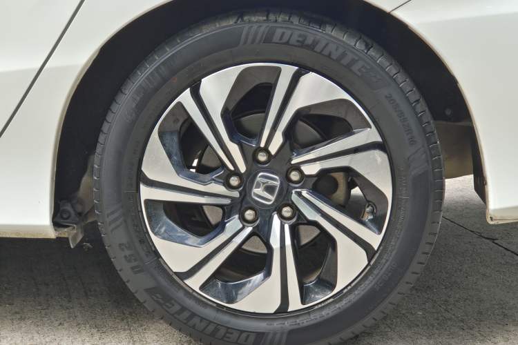 Used Honda Crider 2016 1.8L CVT Luxury Edition Exterior 6