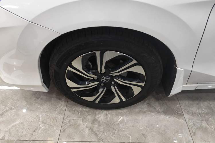 Used Honda Crider 2016 1.8L CVT Luxury Edition Exterior 7
