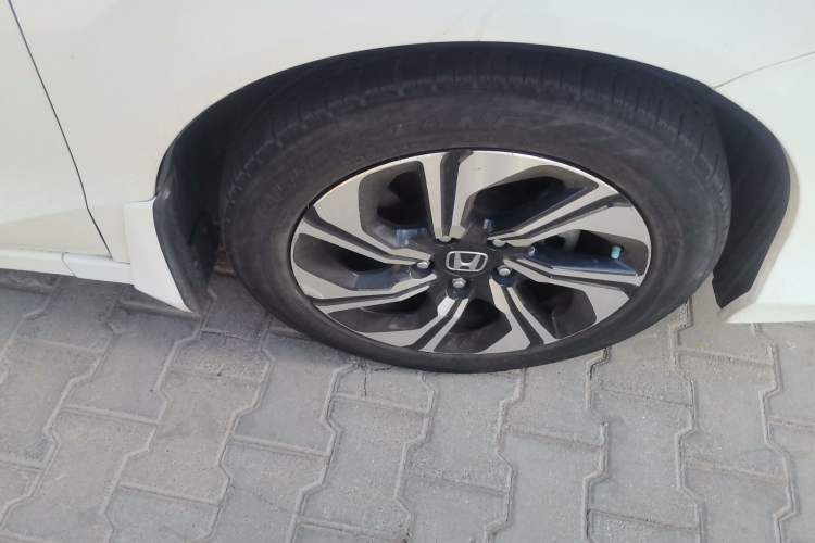 Used Honda Crider 2016 1.8L CVT Luxury Edition Exterior 7