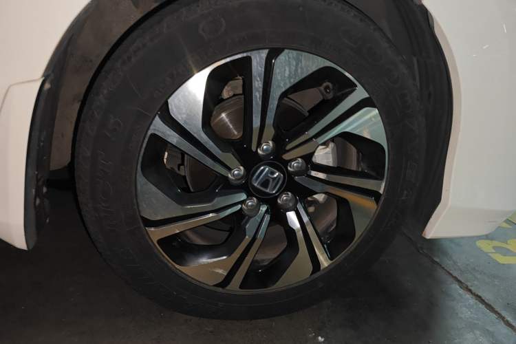 Used Honda Crider 2016 1.8L CVT Comfort Version Exterior 7
