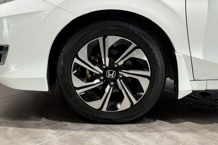 Used Honda Crider 2016 1.8L CVT Comfort Version Exterior 9