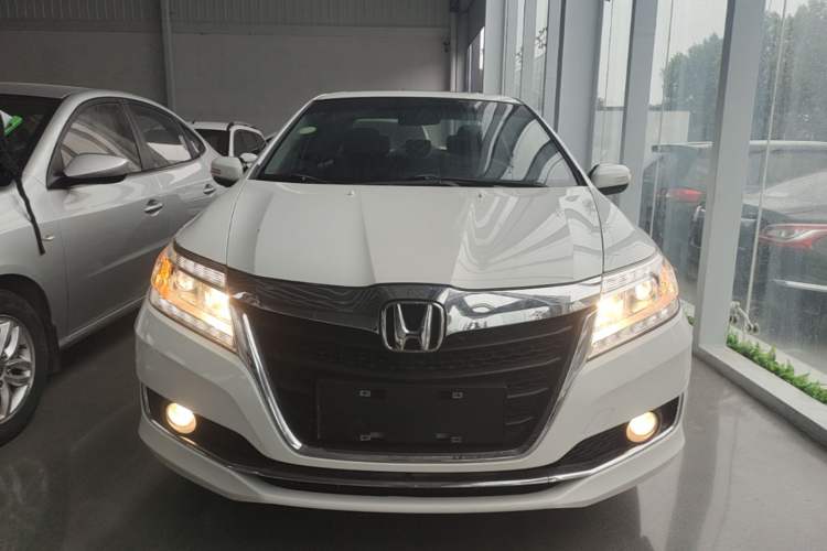 Used Honda Crider 2016 1.8L CVT Luxury Edition Front