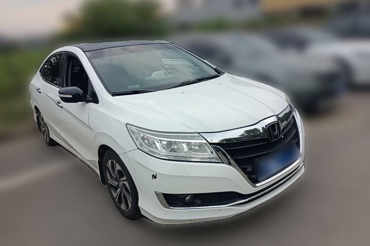 Used Honda Crider 2016 1.8L CVT Luxury Edition Front Right 45 Deg