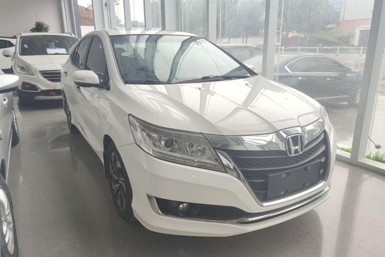 Used Honda Crider 2016 1.8L CVT Luxury Edition Front Right 45 Deg