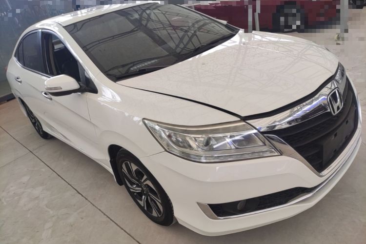 Used Honda Crider 2016 1.8L CVT Luxury Edition Front Right 45 Deg