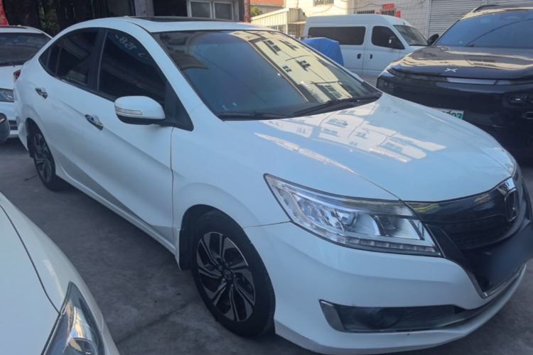 Used Honda Crider 2016 1.8L CVT Luxury Edition Front Right 45 Deg