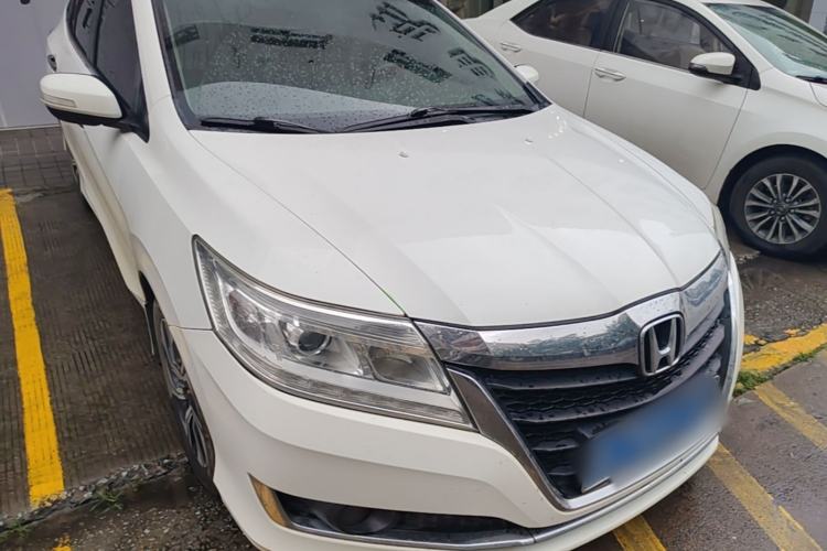 Used Honda Crider 2016 1.8L CVT Luxury Edition Front Right 45 Deg