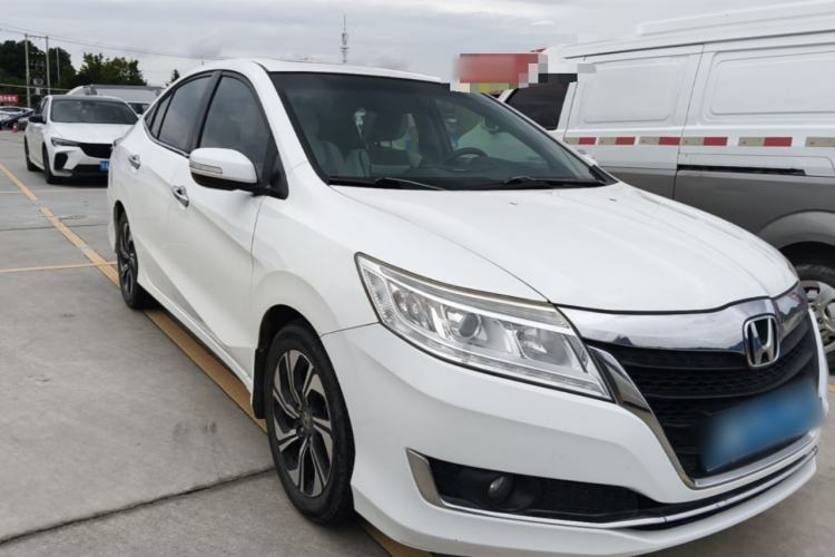 Used Honda Crider 2016 1.8L CVT Luxury Edition Front Right 45 Deg