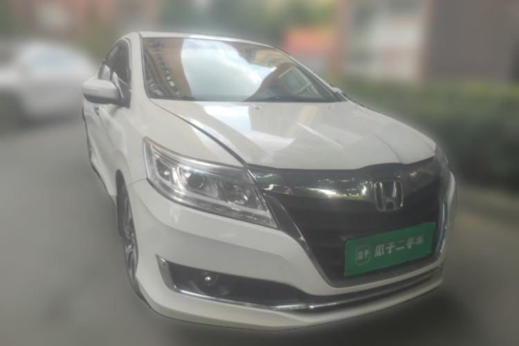 Used Honda Crider 2016 1.8L CVT Luxury Edition Front Right 45 Deg