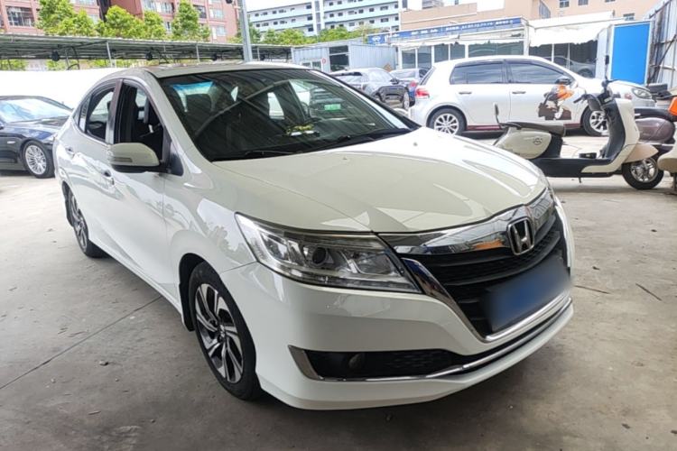 Used Honda Crider 2016 1.8L CVT Luxury Edition Front Right 45 Deg