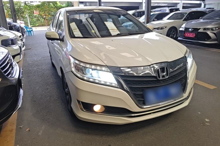 Used Honda Crider 2016 1.8L CVT Luxury Edition Front Right 45 Deg