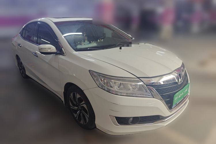 Used Honda Crider 2016 1.8L CVT Luxury Edition Front Right 45 Deg