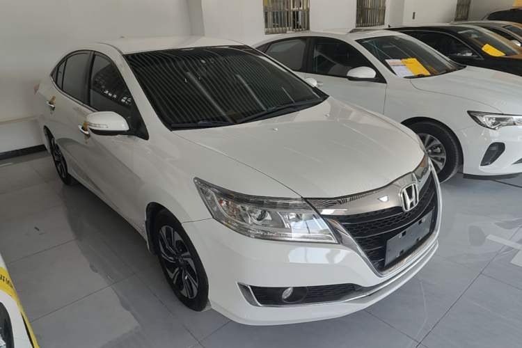 Used Honda Crider 2016 1.8L CVT Comfort Version Front Right 45 Deg