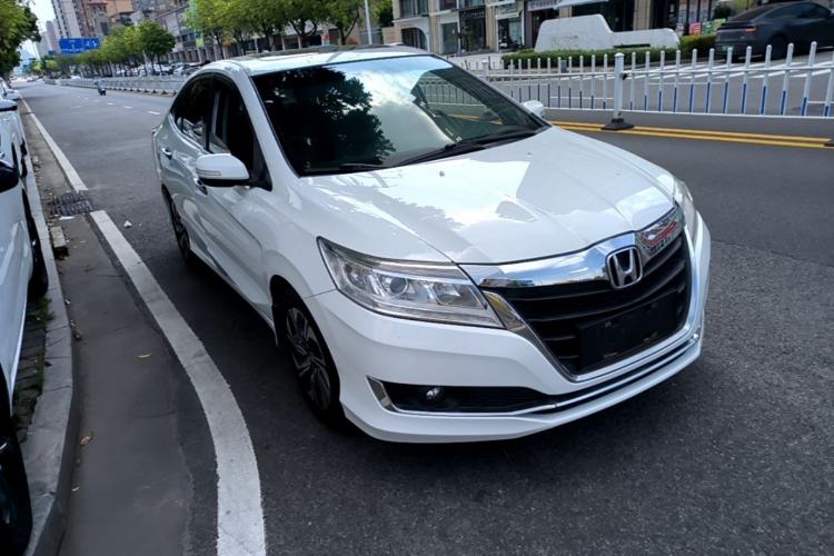 Used Honda Crider 2016 1.8L CVT Luxury Edition Front Right 45 Deg