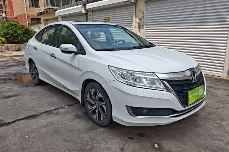 Used Honda Crider 2016 1.8L CVT Luxury Edition Front Right 45 Deg