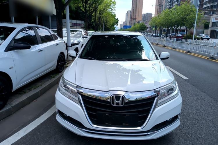 Used Honda Crider 2016 1.8L CVT Luxury Edition Front