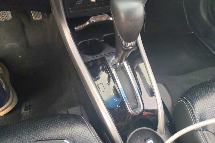 Used Honda Crider 2016 1.8L CVT Luxury Edition Gear Lever