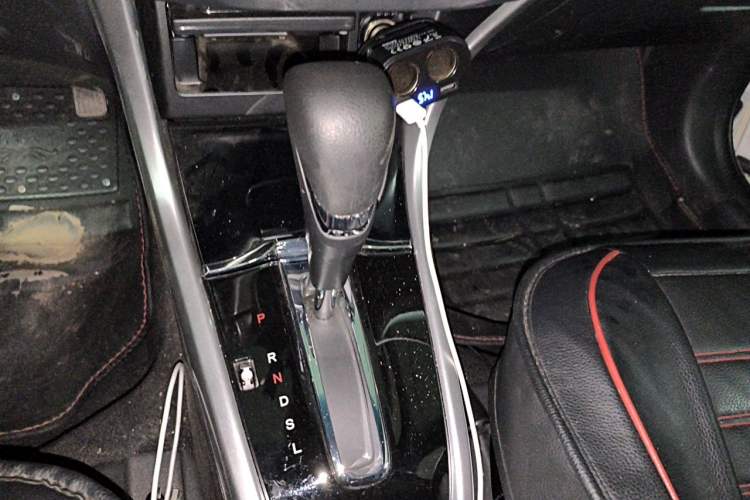 Used Honda Crider 2016 1.8L CVT Comfort Version Gear Lever