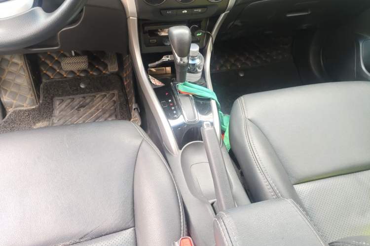 Used Honda Crider 2016 1.8L CVT Luxury Edition Gear Lever