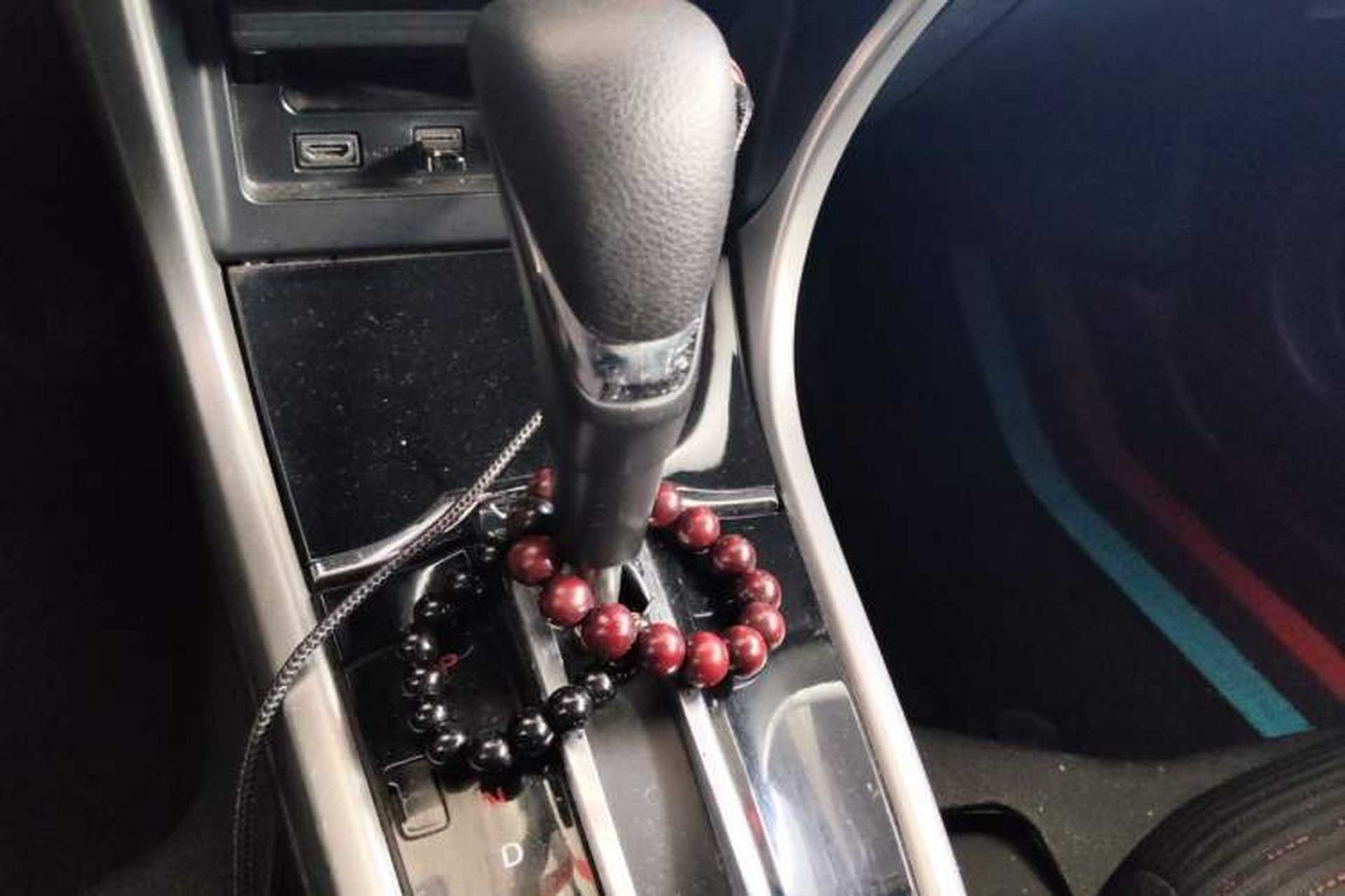 Used Honda Crider 2016 1.8L CVT Luxury Edition Gear Lever