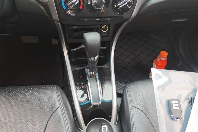 Used Honda Crider 2016 1.8L CVT Luxury Edition Gear Lever