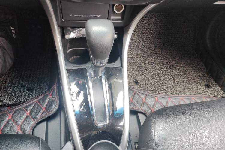 Used Honda Crider 2016 1.8L CVT Comfort Version Gear Lever