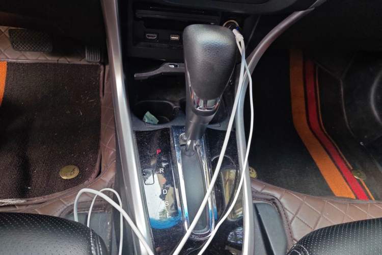Used Honda Crider 2016 1.8L CVT Luxury Edition Gear Lever