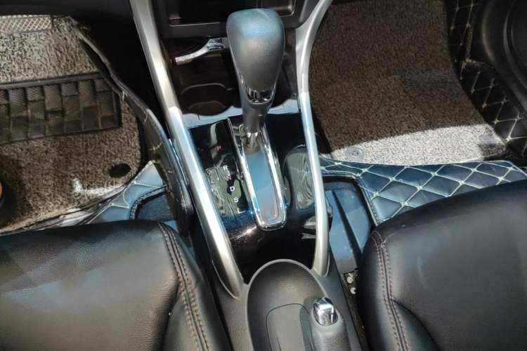 Used Honda Crider 2016 1.8L CVT Comfort Version Gear Lever