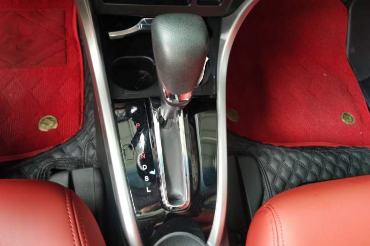 Used Honda Crider 2016 1.8L CVT Luxury Edition Gear Lever