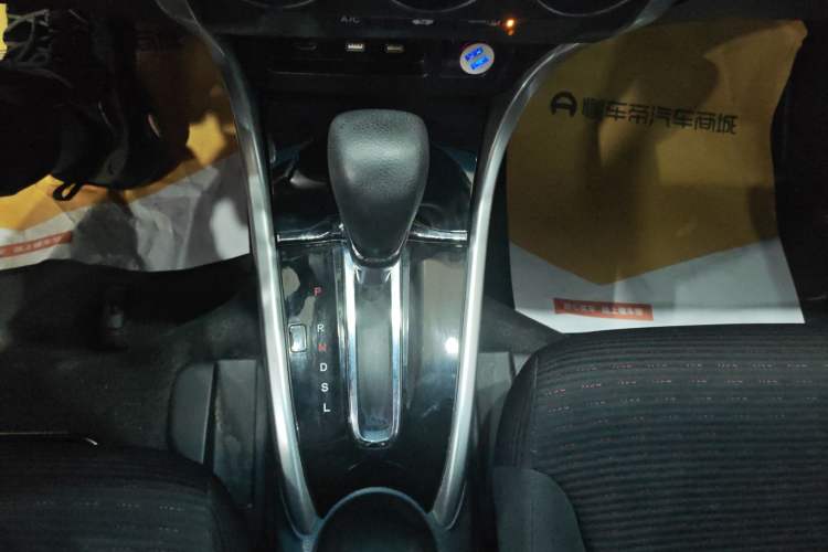 Used Honda Crider 2016 1.8L CVT Luxury Edition Gear Lever