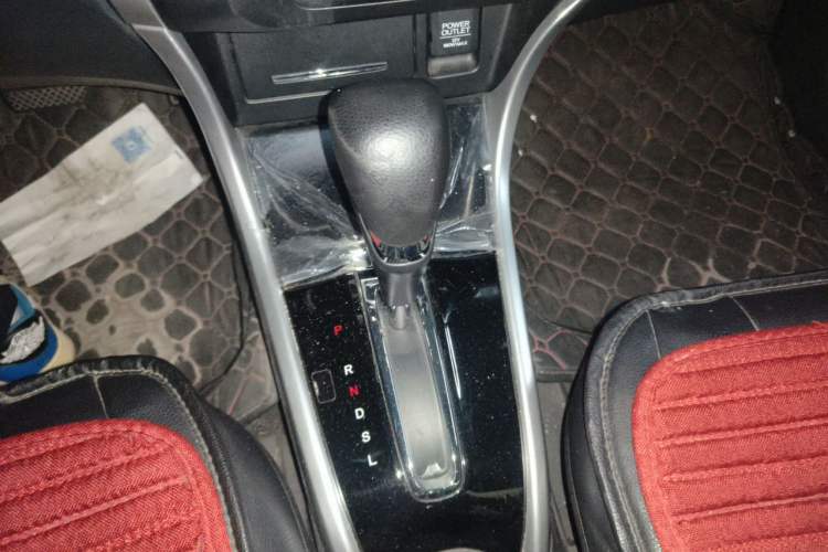 Used Honda Crider 2016 1.8L CVT Luxury Edition Gear Lever