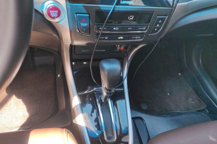 Used Honda Crider 2016 1.8L CVT Leading Edition Gear Lever