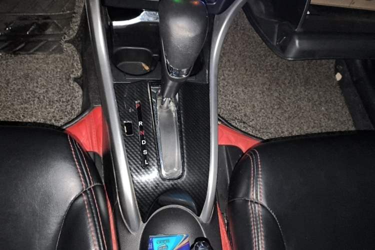Used Honda Crider 2016 1.8L CVT Luxury Edition Gear Lever