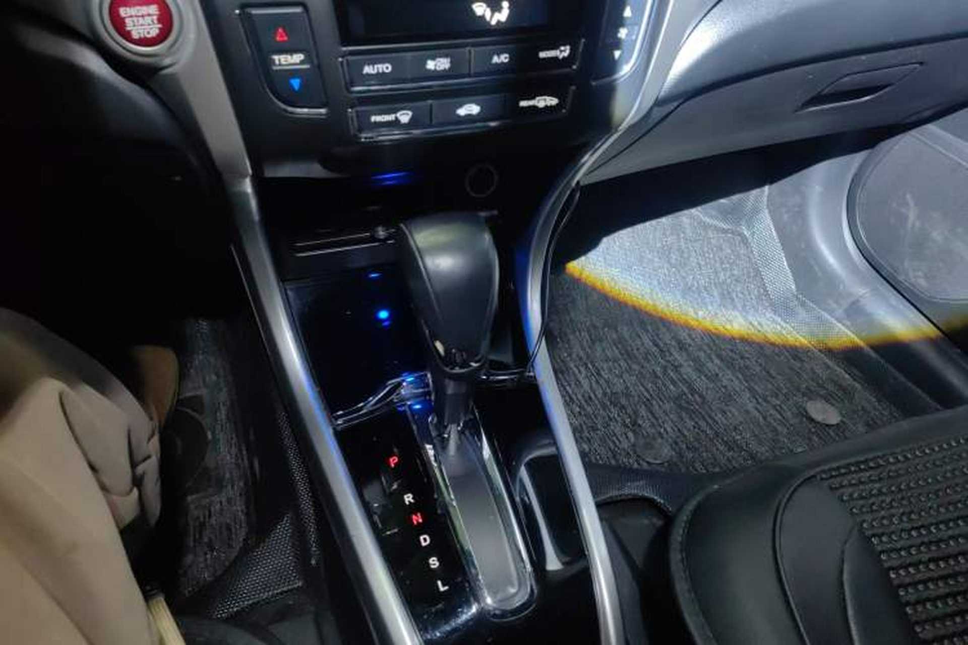 Used Honda Crider 2016 1.8L CVT Flagship Edition Gear Lever