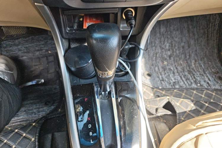 Used Honda Crider 2016 1.8L CVT Comfort Version Gear Lever