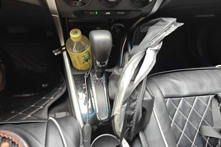 Used Honda Crider 2016 1.8L CVT Luxury Edition Gear Lever